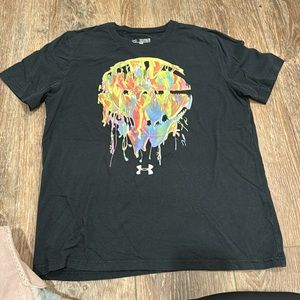 Under Armour basketball tshirt youth XL